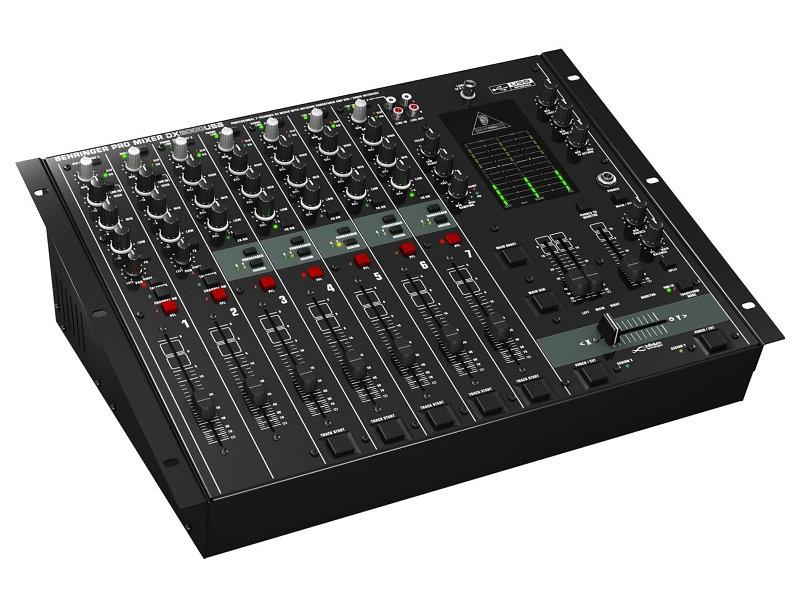 Behringer DX2000USB 7-csatornás Pro DJ keverő