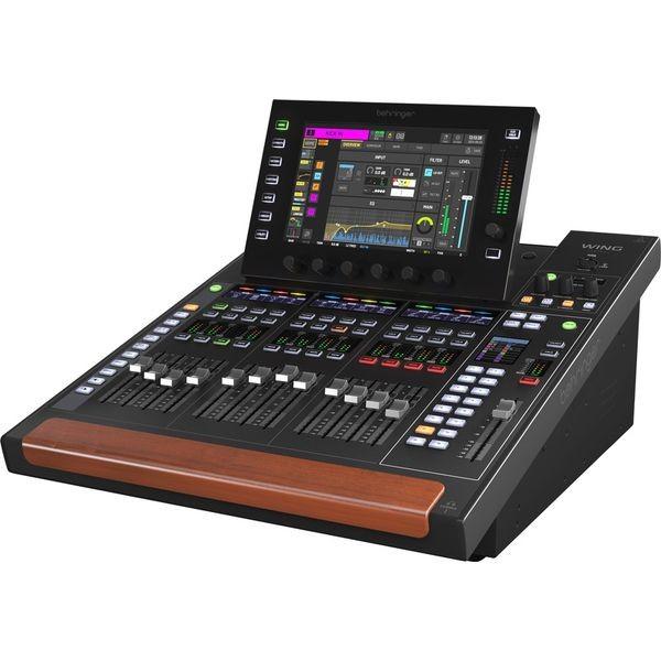 Behringer WING COMPACT digitális keverőpult