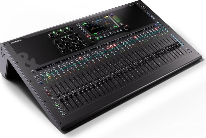 Allen & Heath Qu-7D