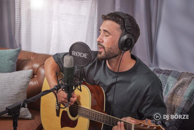 RØDE NT1 Signature Black