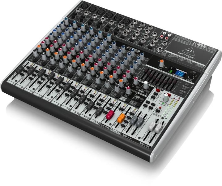 Behringer XENYX X1832USB