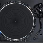 Technics SL-1210GR2 direkt meghajtású lemezjátszó